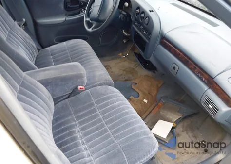 1998 Chevrolet Lumina z USA, uszkodzony, nr VIN 2G1WL52M7W9156431